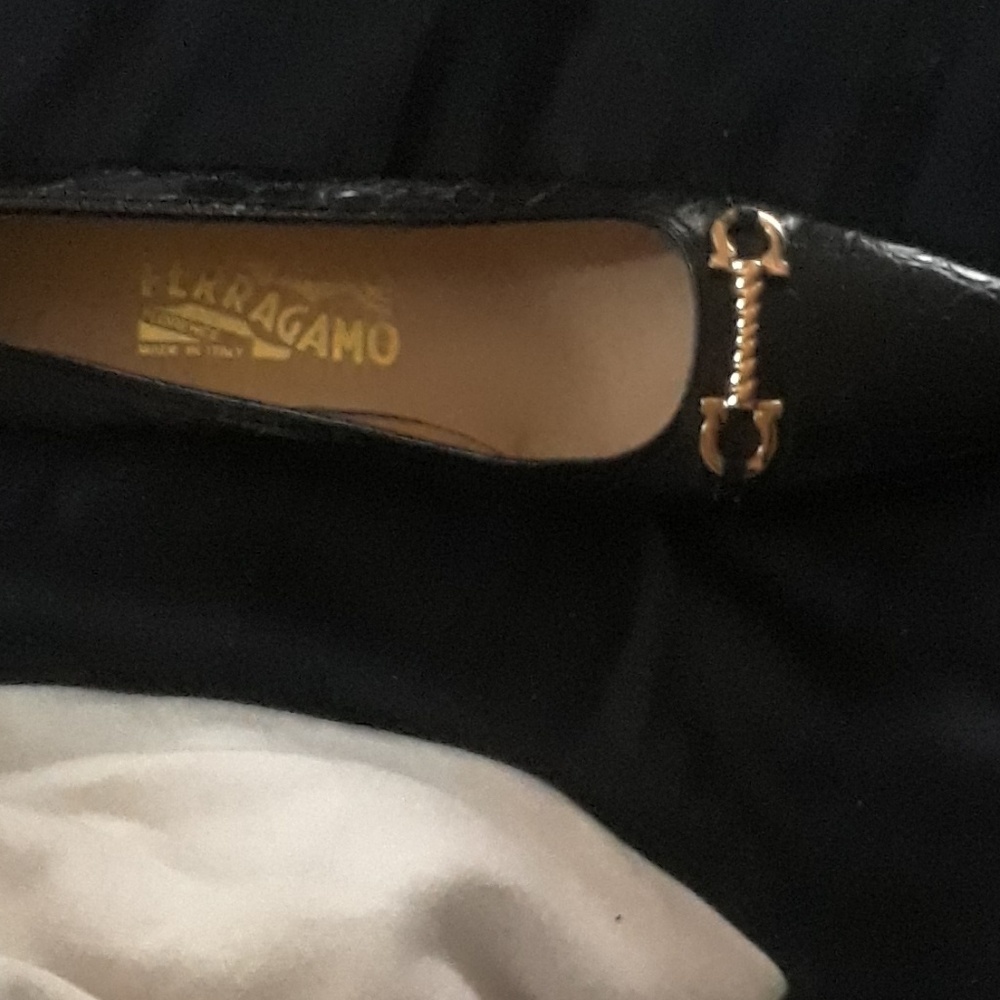 Size 7 1/2 Farragamo Heels.